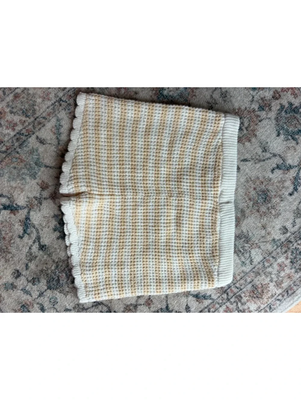 12M Oshkosh Knit Striped Cream Girls Shorts [COPY]